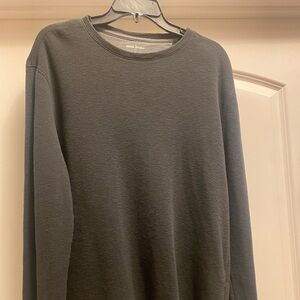 Banana Republic  Men’s Long-Sleeve Waffle Knit Grey Shirt - Large